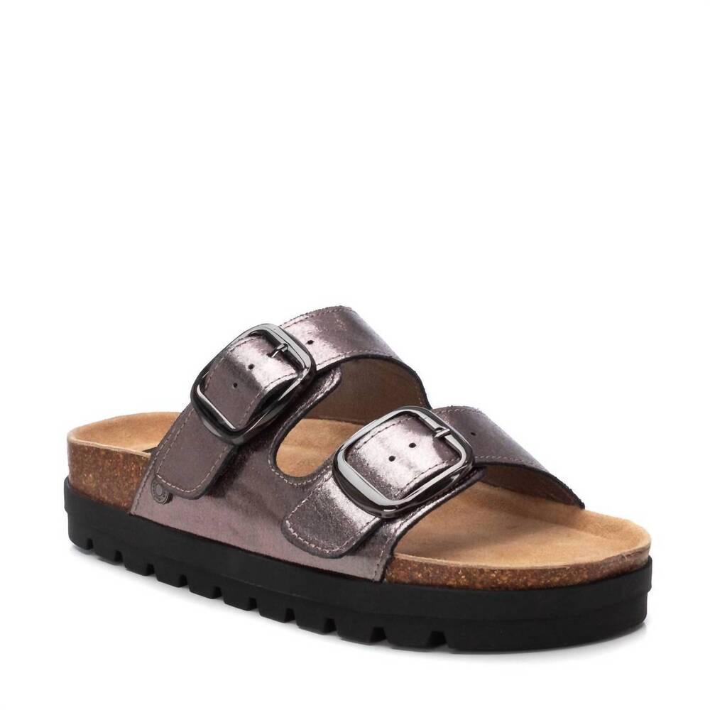 NEW XTI women's refresh sandals in plumb